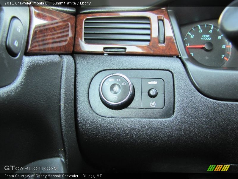 Summit White / Ebony 2011 Chevrolet Impala LT