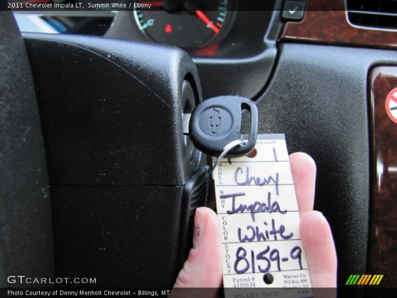 Summit White / Ebony 2011 Chevrolet Impala LT