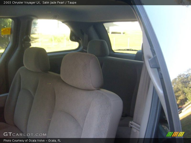 Satin Jade Pearl / Taupe 2003 Chrysler Voyager LX