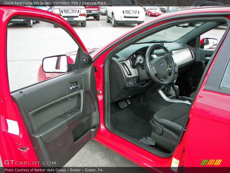 Vermillion Red / Charcoal Black 2008 Ford Focus SES Sedan