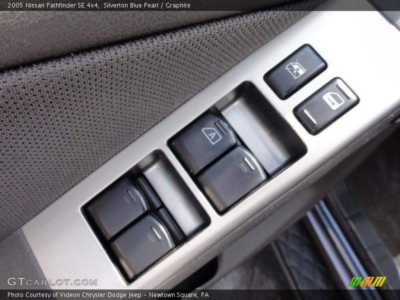 Silverton Blue Pearl / Graphite 2005 Nissan Pathfinder SE 4x4