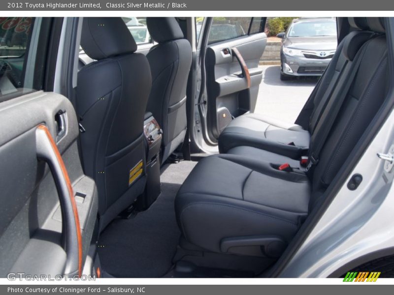 Classic Silver Metallic / Black 2012 Toyota Highlander Limited