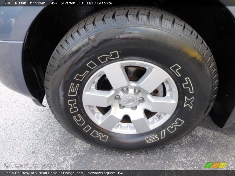 Silverton Blue Pearl / Graphite 2005 Nissan Pathfinder SE 4x4