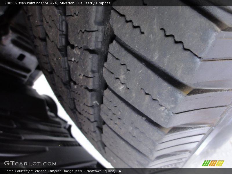 Silverton Blue Pearl / Graphite 2005 Nissan Pathfinder SE 4x4