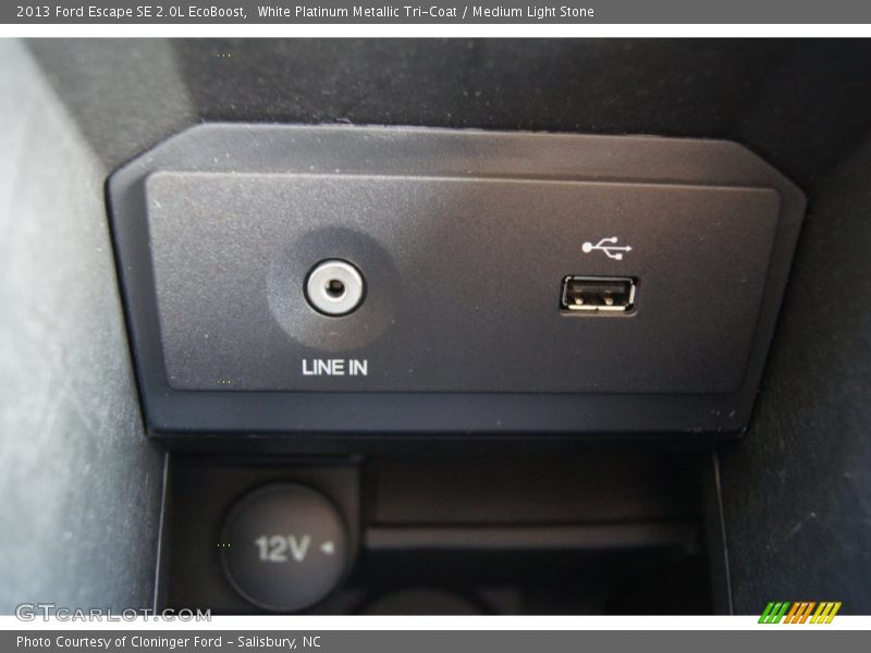 White Platinum Metallic Tri-Coat / Medium Light Stone 2013 Ford Escape SE 2.0L EcoBoost