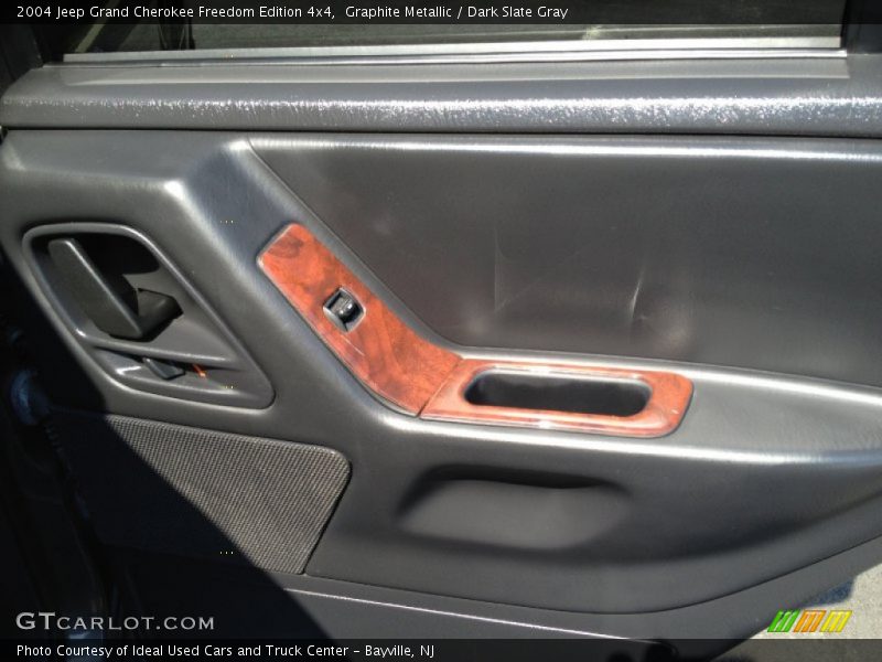 Graphite Metallic / Dark Slate Gray 2004 Jeep Grand Cherokee Freedom Edition 4x4