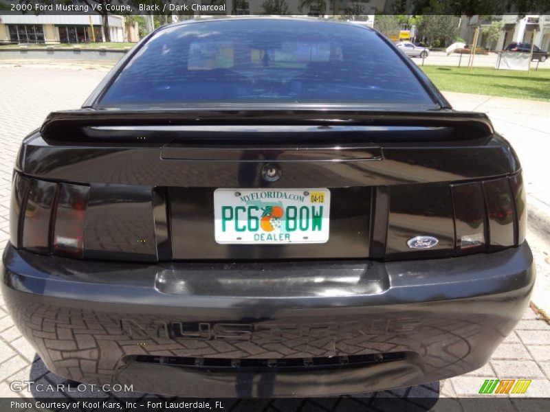 Black / Dark Charcoal 2000 Ford Mustang V6 Coupe