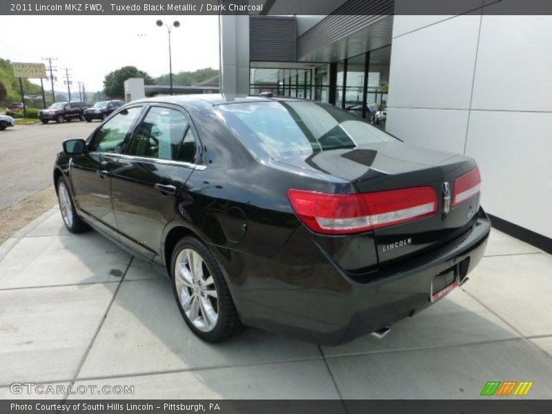 Tuxedo Black Metallic / Dark Charcoal 2011 Lincoln MKZ FWD