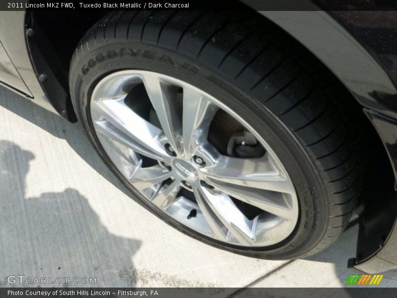Tuxedo Black Metallic / Dark Charcoal 2011 Lincoln MKZ FWD