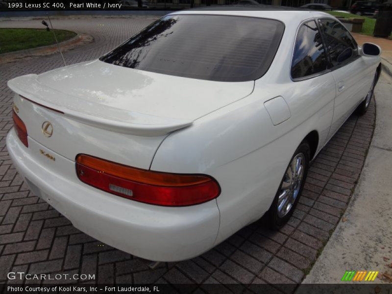 Pearl White / Ivory 1993 Lexus SC 400
