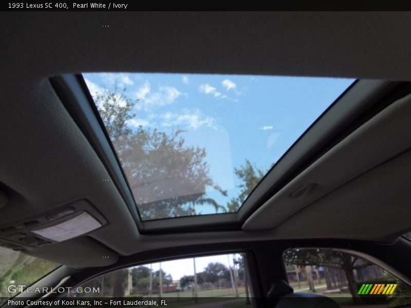 Pearl White / Ivory 1993 Lexus SC 400
