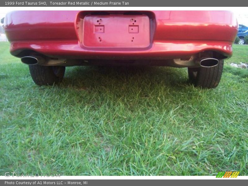 Exhaust of 1999 Taurus SHO