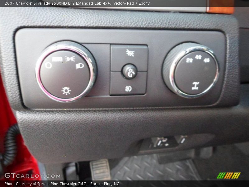 Victory Red / Ebony 2007 Chevrolet Silverado 2500HD LTZ Extended Cab 4x4