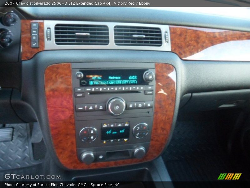 Victory Red / Ebony 2007 Chevrolet Silverado 2500HD LTZ Extended Cab 4x4