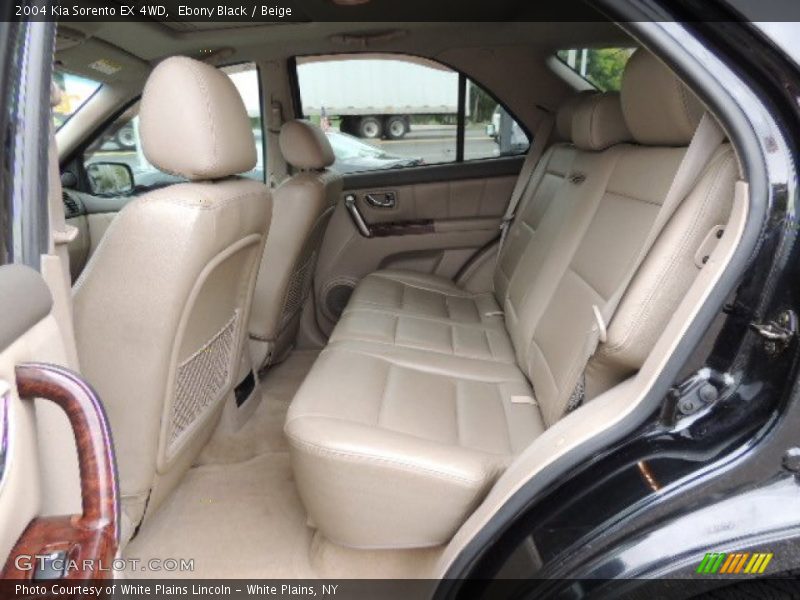 Rear Seat of 2004 Sorento EX 4WD