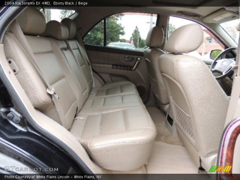 Rear Seat of 2004 Sorento EX 4WD