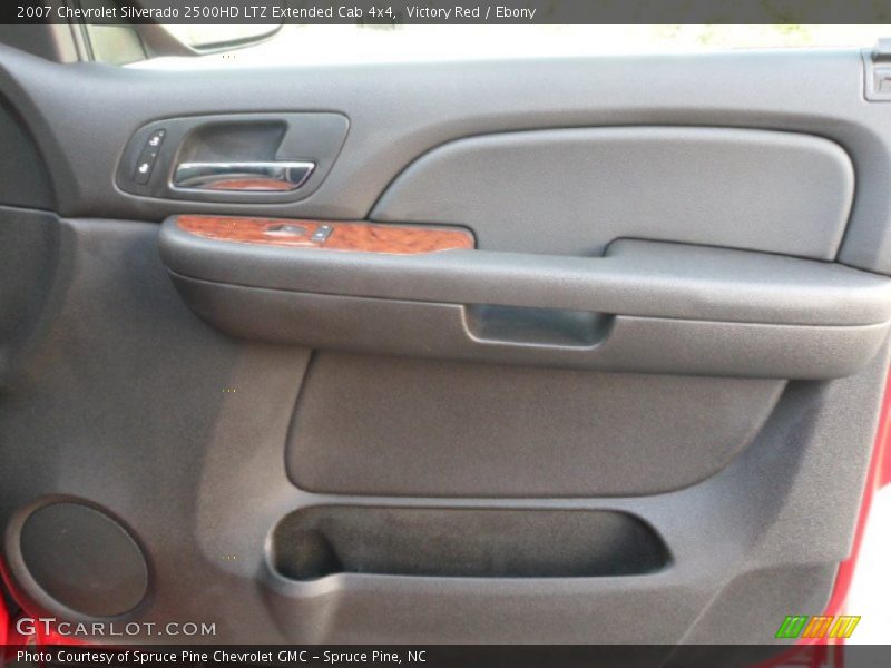 Victory Red / Ebony 2007 Chevrolet Silverado 2500HD LTZ Extended Cab 4x4