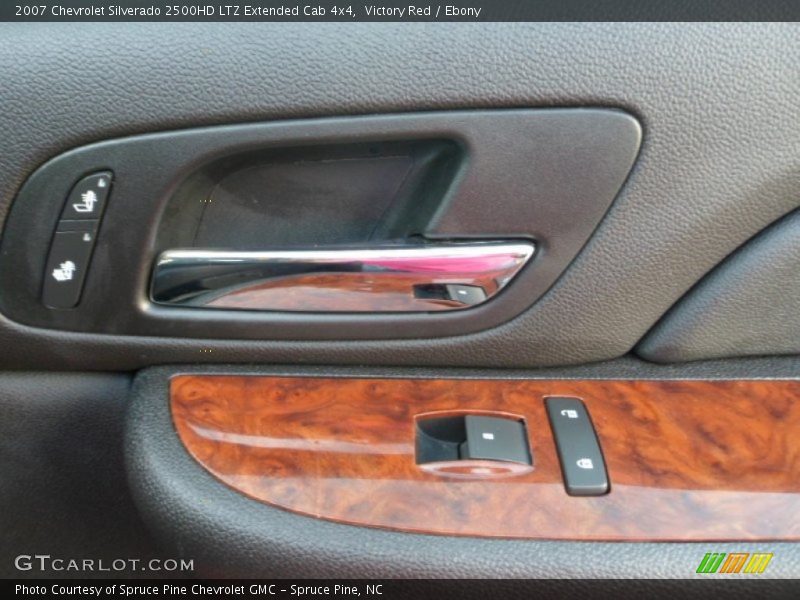 Victory Red / Ebony 2007 Chevrolet Silverado 2500HD LTZ Extended Cab 4x4