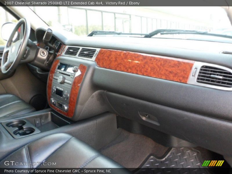 Victory Red / Ebony 2007 Chevrolet Silverado 2500HD LTZ Extended Cab 4x4