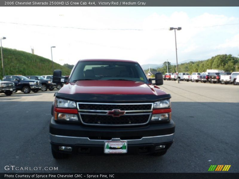 Victory Red / Medium Gray 2006 Chevrolet Silverado 2500HD LS Crew Cab 4x4