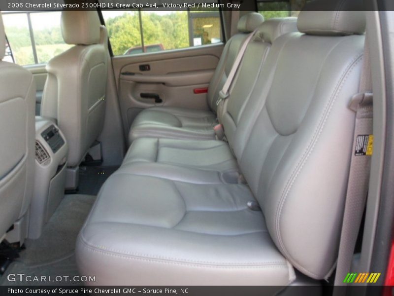 Victory Red / Medium Gray 2006 Chevrolet Silverado 2500HD LS Crew Cab 4x4