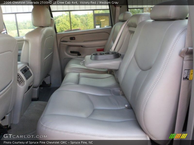 Victory Red / Medium Gray 2006 Chevrolet Silverado 2500HD LS Crew Cab 4x4