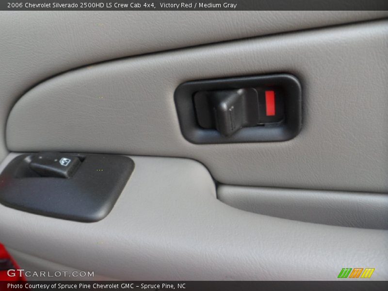 Victory Red / Medium Gray 2006 Chevrolet Silverado 2500HD LS Crew Cab 4x4