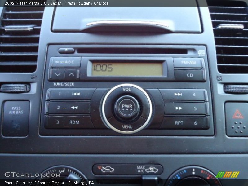 Fresh Powder / Charcoal 2009 Nissan Versa 1.8 S Sedan