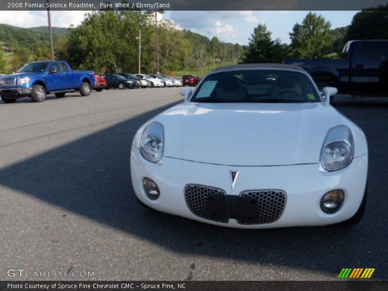 Pure White / Ebony/Sand 2008 Pontiac Solstice Roadster