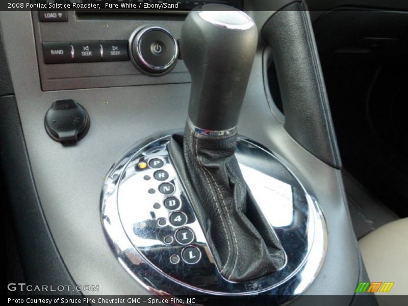 Pure White / Ebony/Sand 2008 Pontiac Solstice Roadster