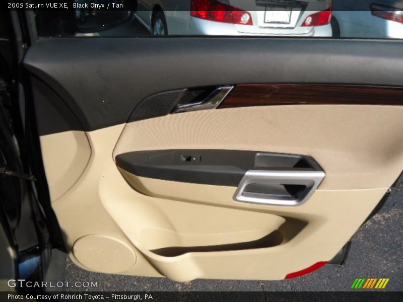 Black Onyx / Tan 2009 Saturn VUE XE