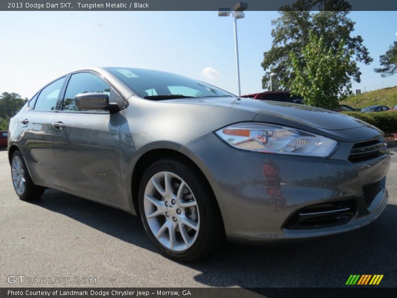 Front 3/4 View of 2013 Dart SXT