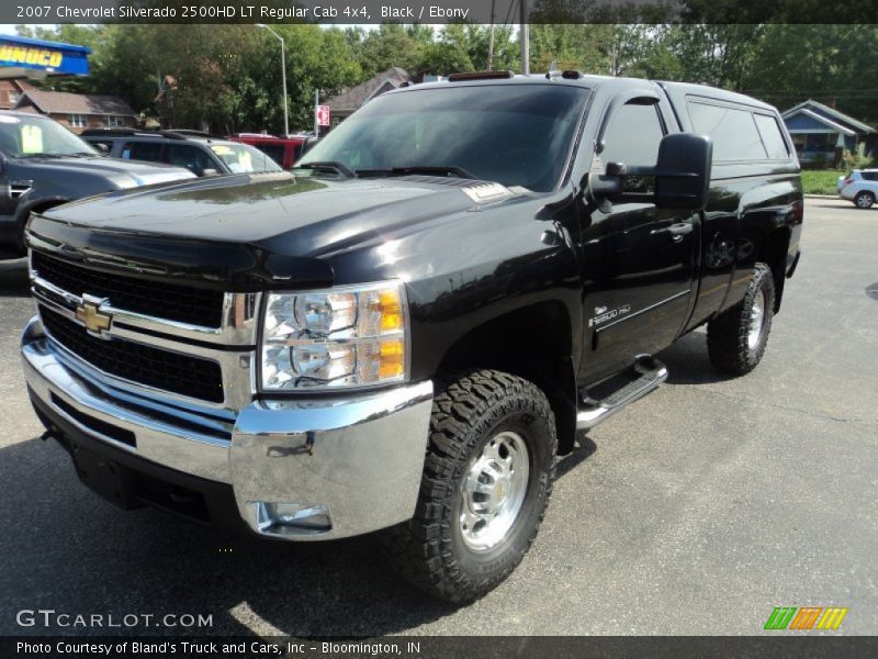 Front 3/4 View of 2007 Silverado 2500HD LT Regular Cab 4x4