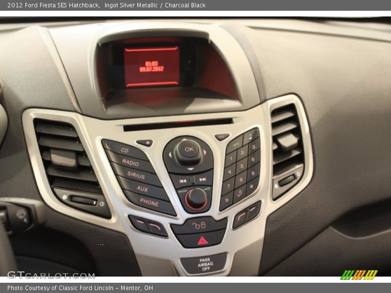 Ingot Silver Metallic / Charcoal Black 2012 Ford Fiesta SES Hatchback