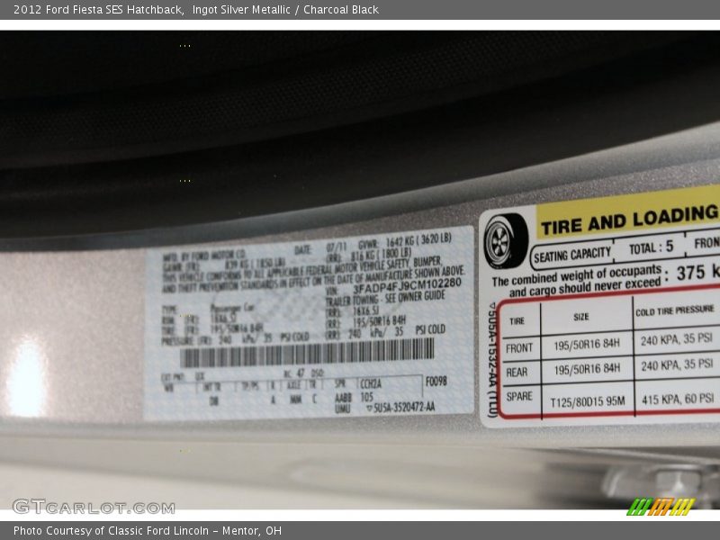 Ingot Silver Metallic / Charcoal Black 2012 Ford Fiesta SES Hatchback