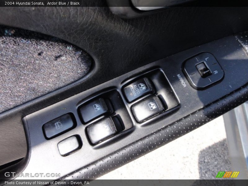 Ardor Blue / Black 2004 Hyundai Sonata