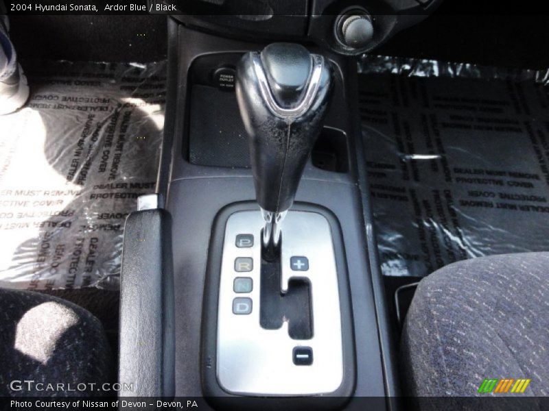 Ardor Blue / Black 2004 Hyundai Sonata