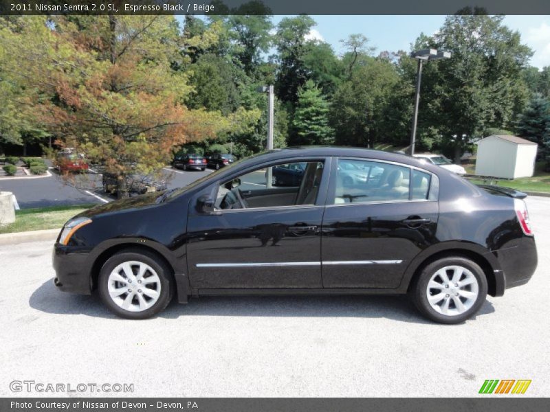 Espresso Black / Beige 2011 Nissan Sentra 2.0 SL