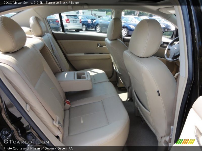 Espresso Black / Beige 2011 Nissan Sentra 2.0 SL