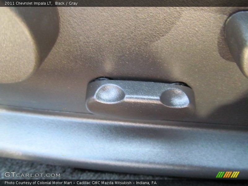 Black / Gray 2011 Chevrolet Impala LT