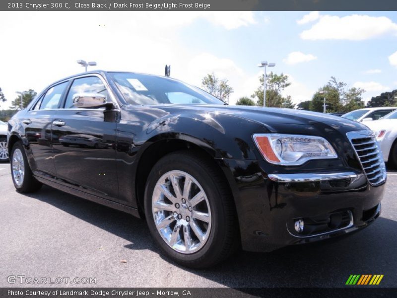 Front 3/4 View of 2013 300 C