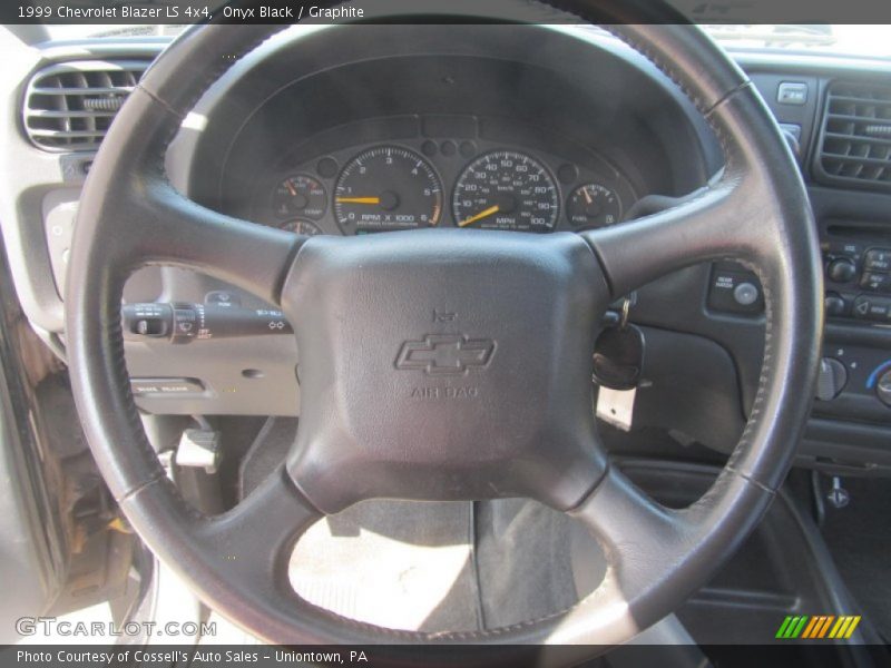 Onyx Black / Graphite 1999 Chevrolet Blazer LS 4x4