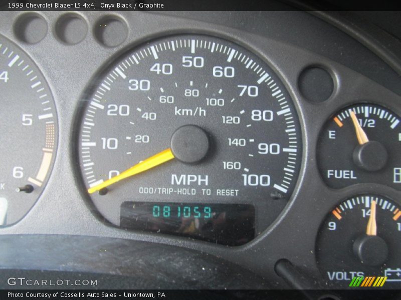 Onyx Black / Graphite 1999 Chevrolet Blazer LS 4x4