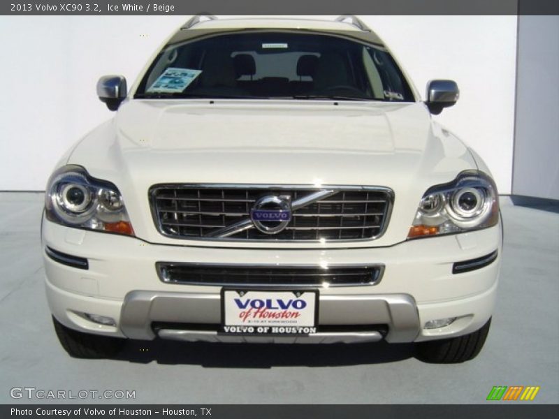 Ice White / Beige 2013 Volvo XC90 3.2