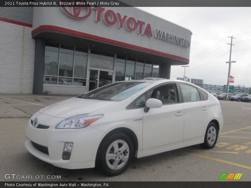 Blizzard White Pearl / Misty Gray 2011 Toyota Prius Hybrid III