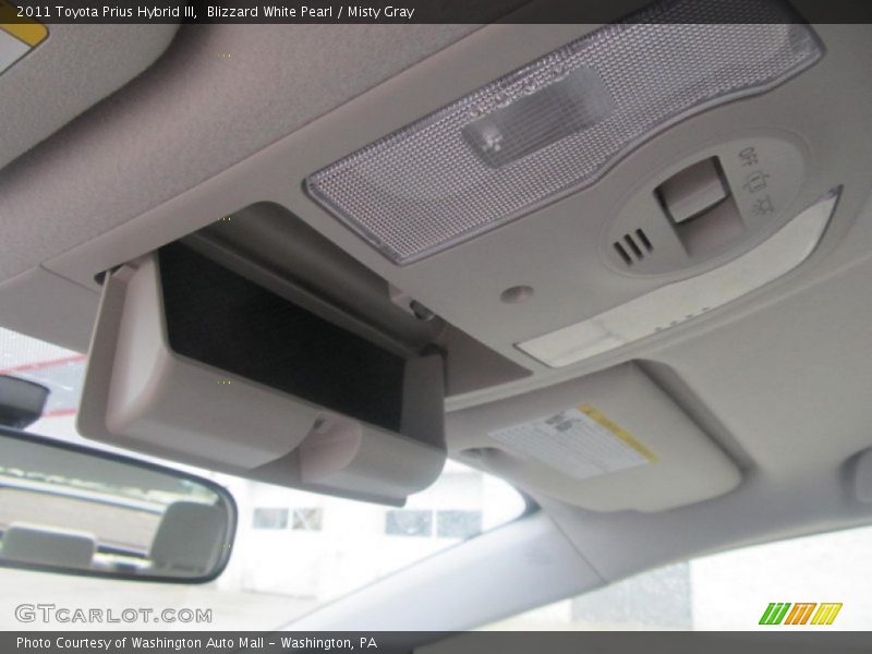 Blizzard White Pearl / Misty Gray 2011 Toyota Prius Hybrid III