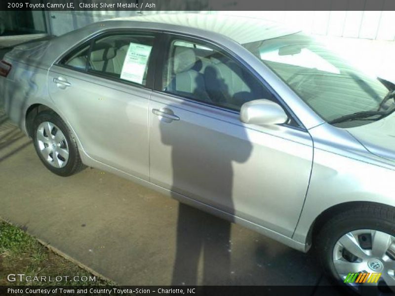 Classic Silver Metallic / Ash 2009 Toyota Camry LE