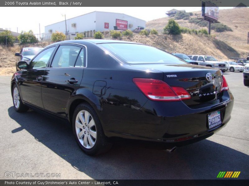 Black / Ivory 2006 Toyota Avalon Limited