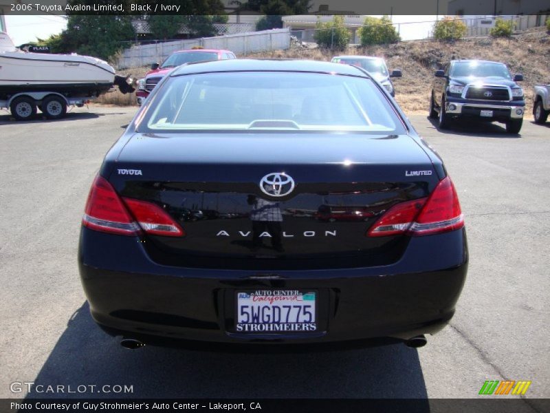 Black / Ivory 2006 Toyota Avalon Limited