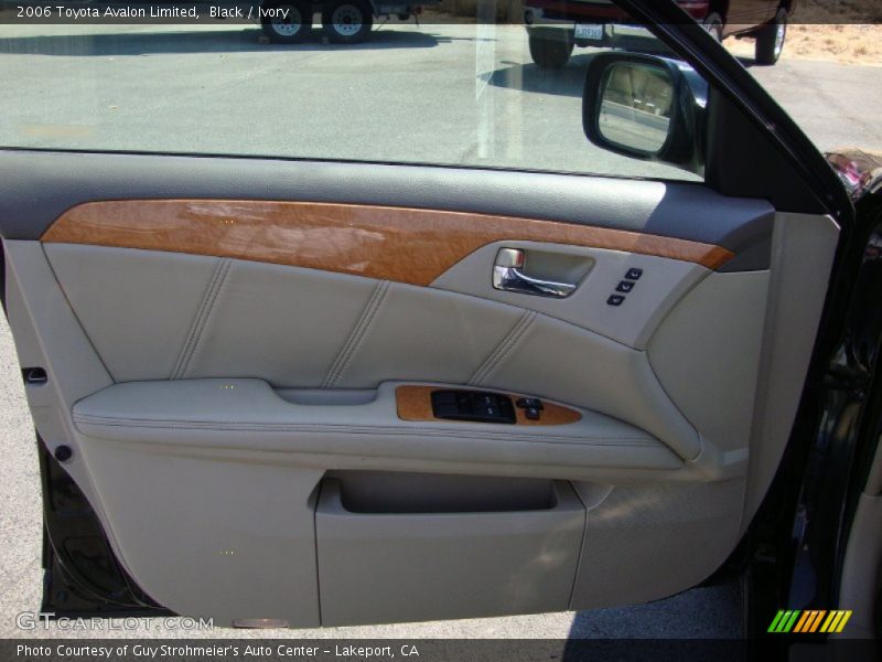 Black / Ivory 2006 Toyota Avalon Limited